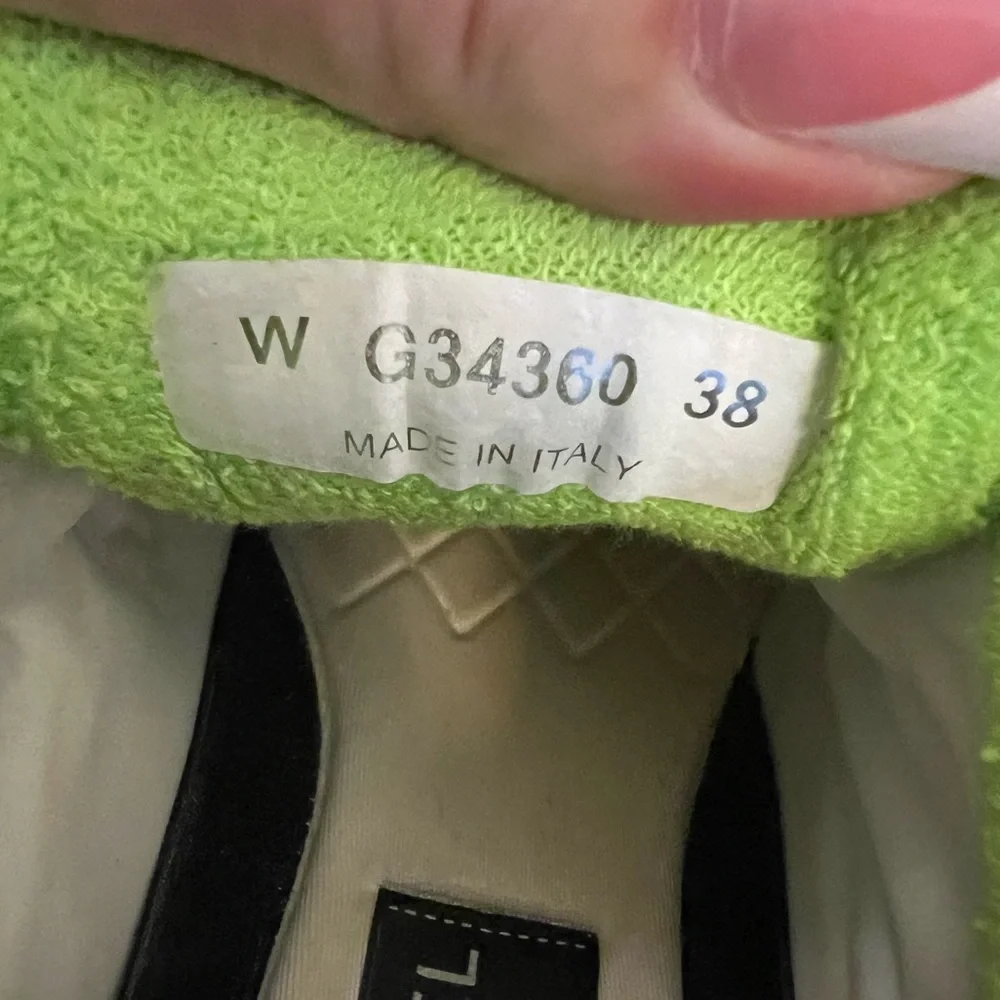 Chanel Sneakers!! - Picture 6 of 12